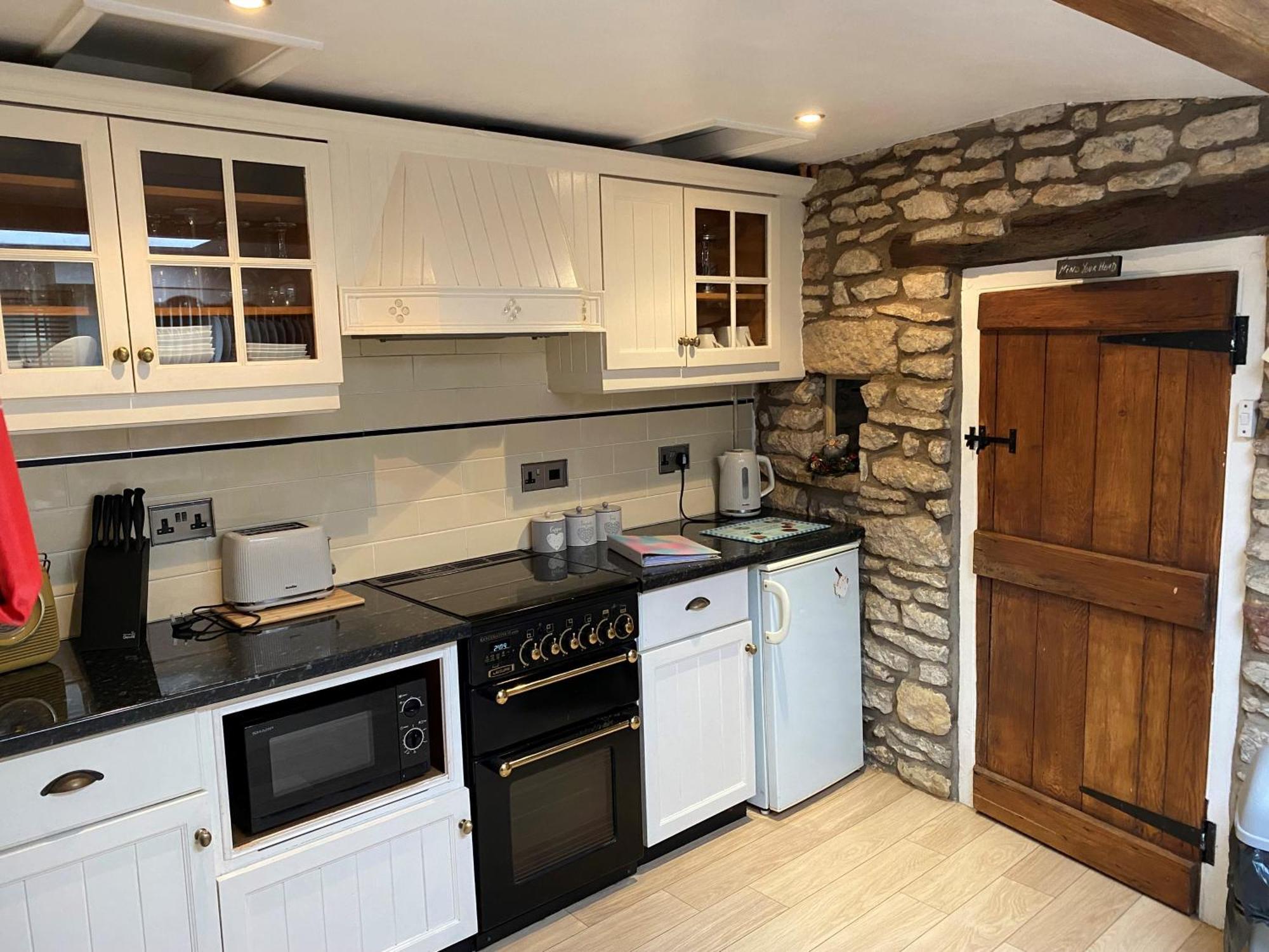 Lavender Cottage, Grade 2 Listed Period Stone Built Cottage In Pickering, North Yorkshire Екстериор снимка