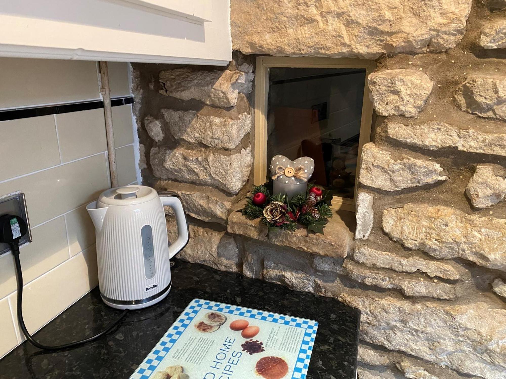 Lavender Cottage, Grade 2 Listed Period Stone Built Cottage In Pickering, North Yorkshire Екстериор снимка