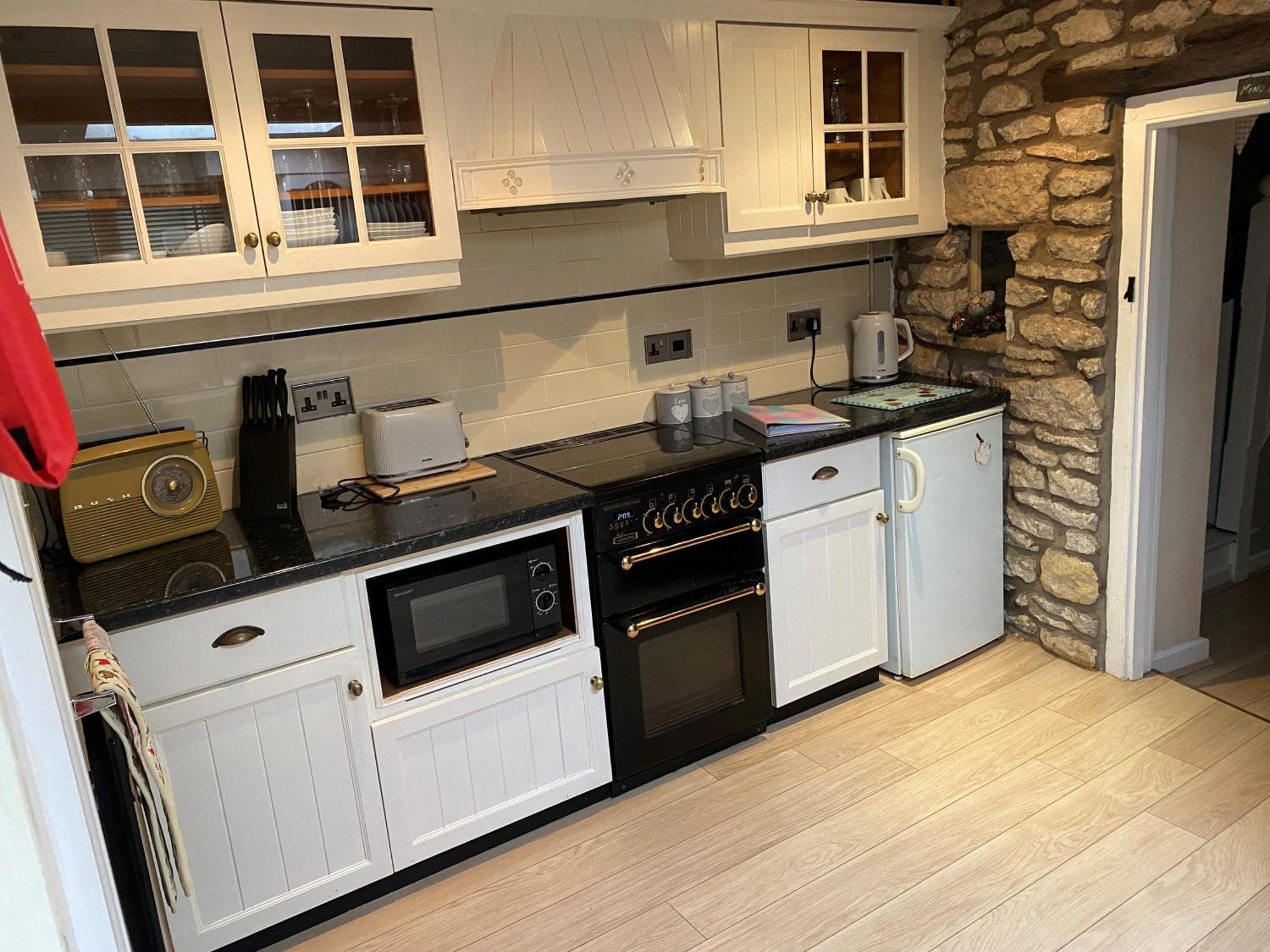 Lavender Cottage, Grade 2 Listed Period Stone Built Cottage In Pickering, North Yorkshire Екстериор снимка